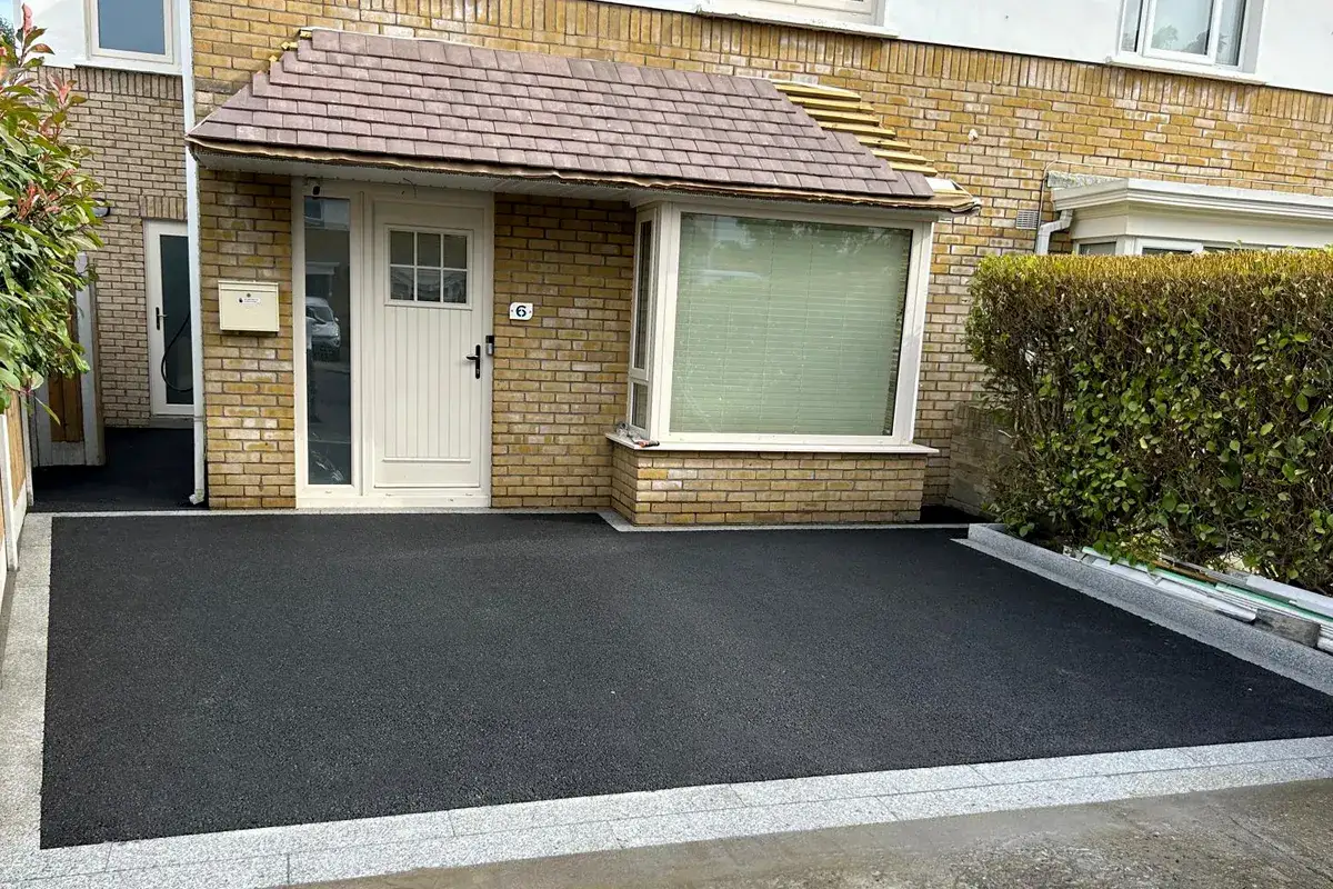 How Long Does a Tarmac Driveway Last?