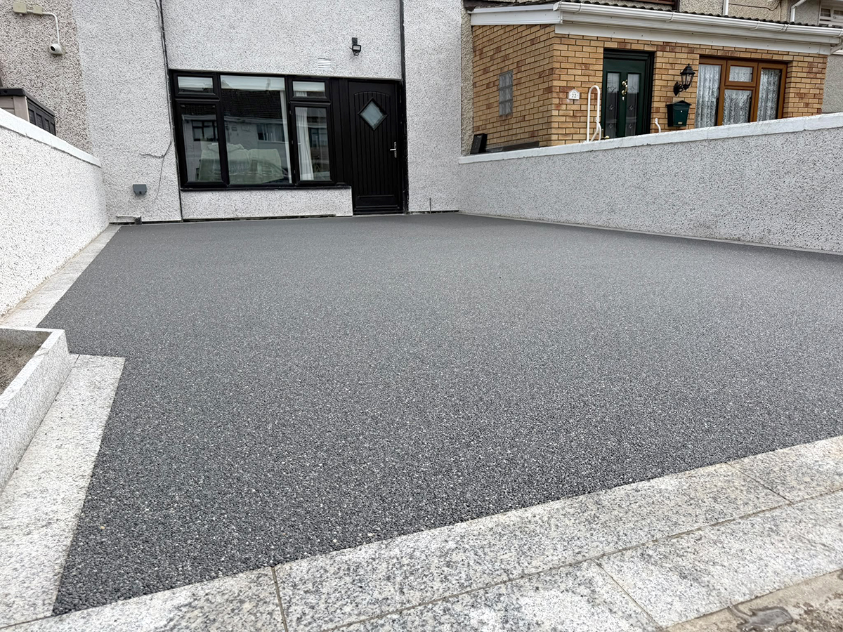 images/gallery/resin-driveways-gallery/10-resin-driveway-dublin24-driveways-4-u-2026-a.jpg#joomlaImage://local-images/gallery/resin-driveways-gallery/10-resin-driveway-dublin24-driveways-4-u-2026-a.jpg?width=1200&height=900