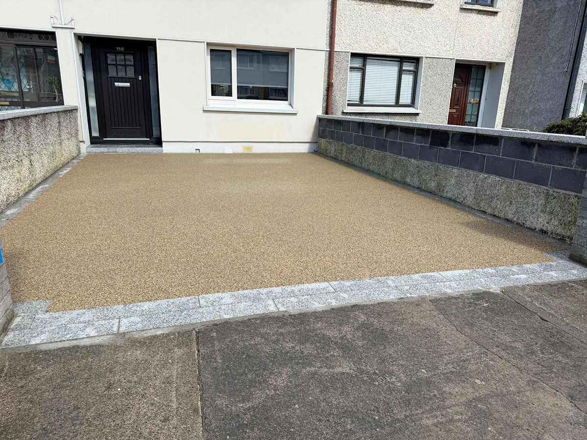 images/gallery/resin-driveways-gallery/5-resin-driveway-dublin12-driveways-4-u-2026-a.jpg#joomlaImage://local-images/gallery/resin-driveways-gallery/5-resin-driveway-dublin12-driveways-4-u-2026-a.jpg?width=1200&height=900