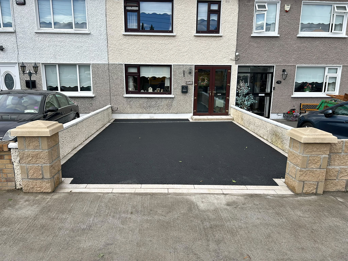 images/gallery/tarmac-driveways-gallery/tarmac-driveway-dublin12-driveways-4-u-2026-g.jpg#joomlaImage://local-images/gallery/tarmac-driveways-gallery/tarmac-driveway-dublin12-driveways-4-u-2026-g.jpg?width=1200&height=900