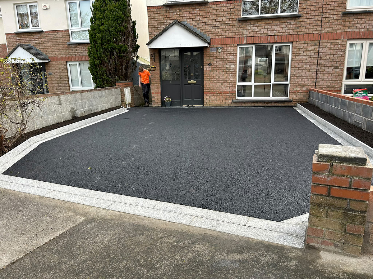 images/gallery/tarmac-driveways-gallery/tarmac-driveway-dublin24-driveways-4-u-2026-c.jpg#joomlaImage://local-images/gallery/tarmac-driveways-gallery/tarmac-driveway-dublin24-driveways-4-u-2026-c.jpg?width=1200&height=900