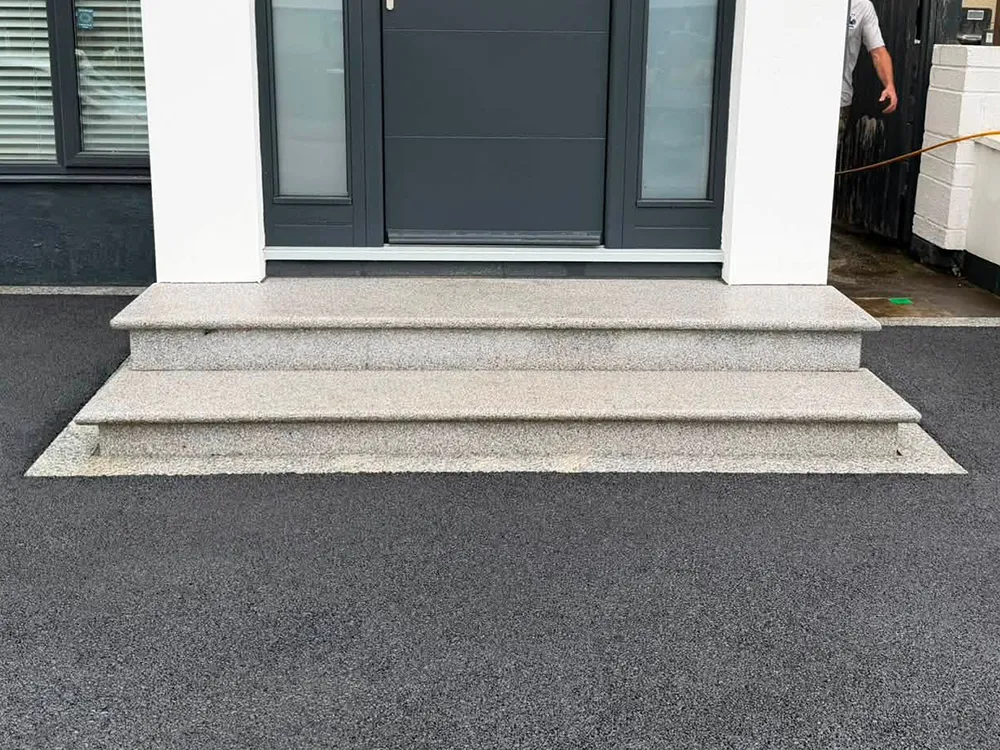 Tarmac driveway with granite borders and entrance steps in Dublin
